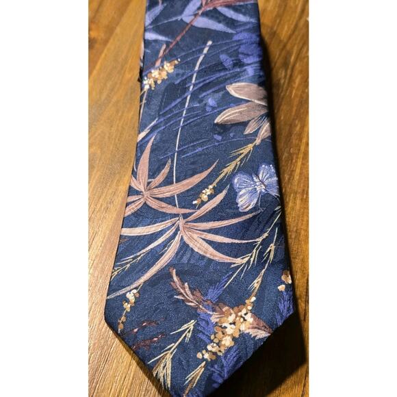 Vintage Flower Men's Neck Tie Blue & Pink Floral 100% Silk Made In The USA - Picture 1 of 5